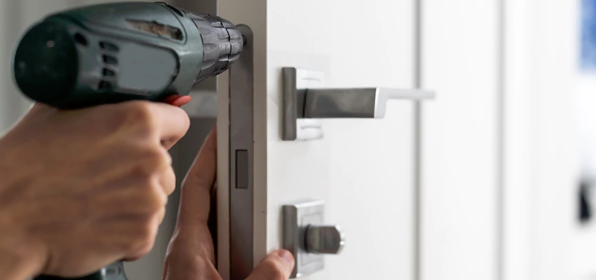 Locksmith For Lock Replacement Near Me in Desert Hot Springs, CA