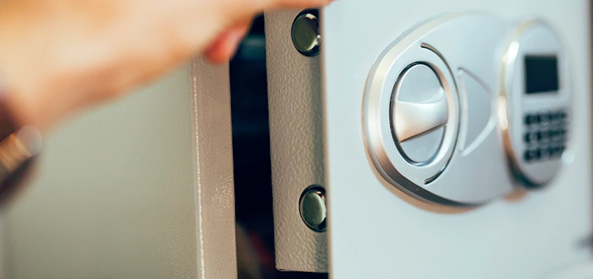 Fingerprint Safe Openers in Desert Hot Springs, CA