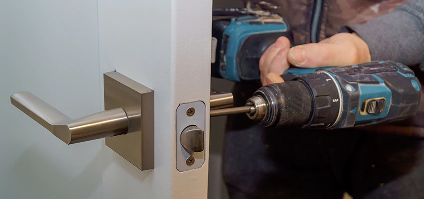 Broken Door Handle Lock Repair in Desert Hot Springs, California