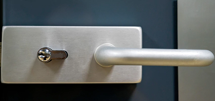 Change Patio Door Locks in Desert Hot Springs, California